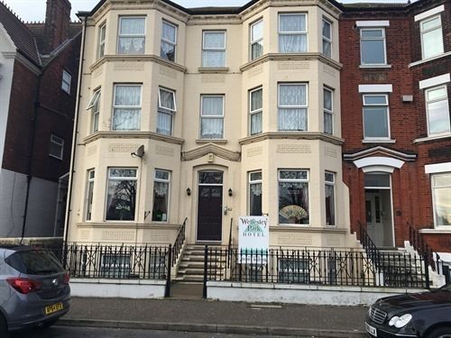 Wellesley Park Guest house